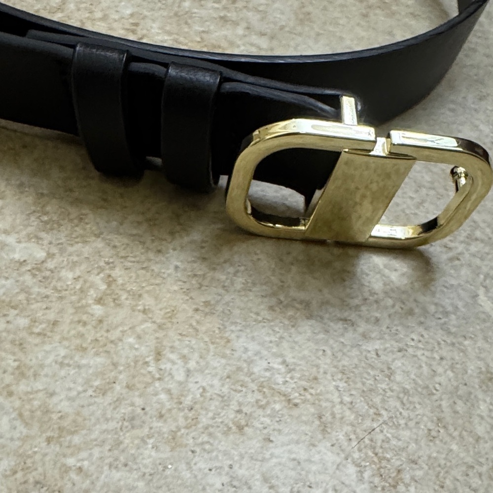 H&M Black Belt with Gold Buckle - Picture 3 of 6
